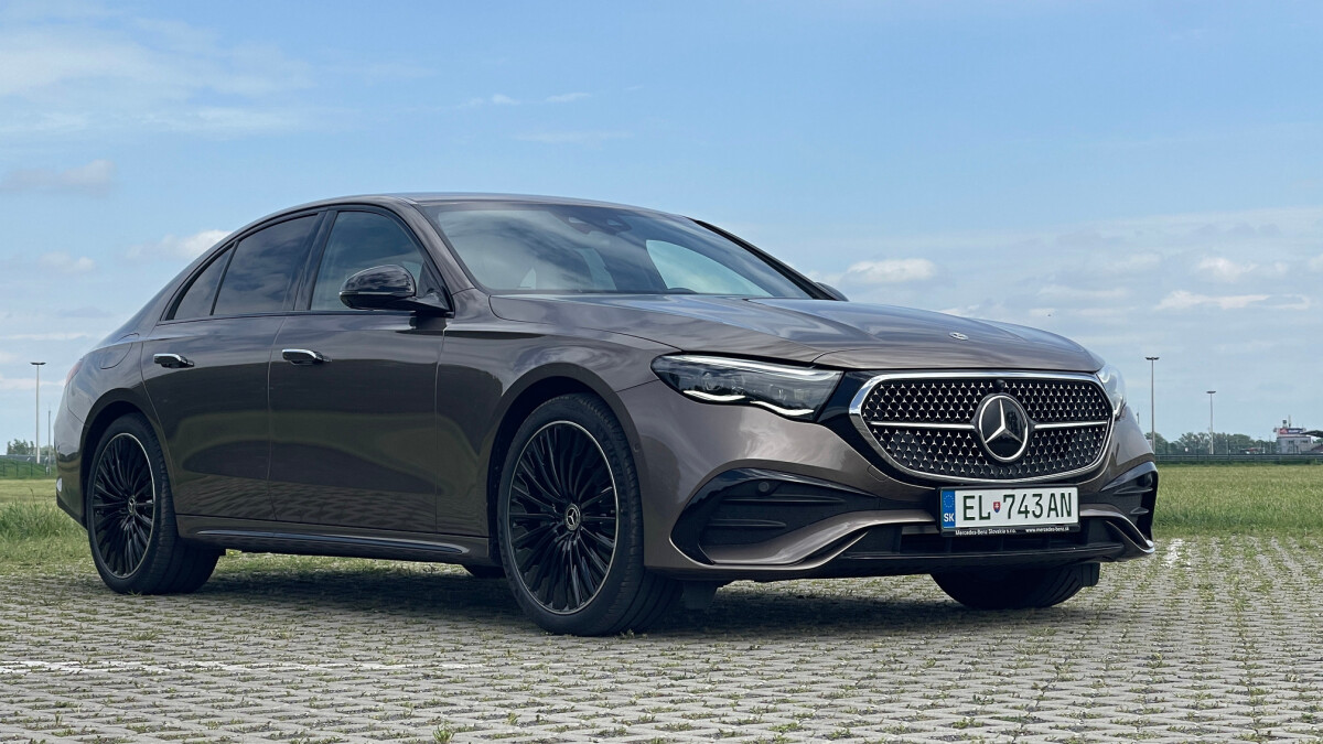 Mercedes-Benz E 300 de 4MATIC (2024)
