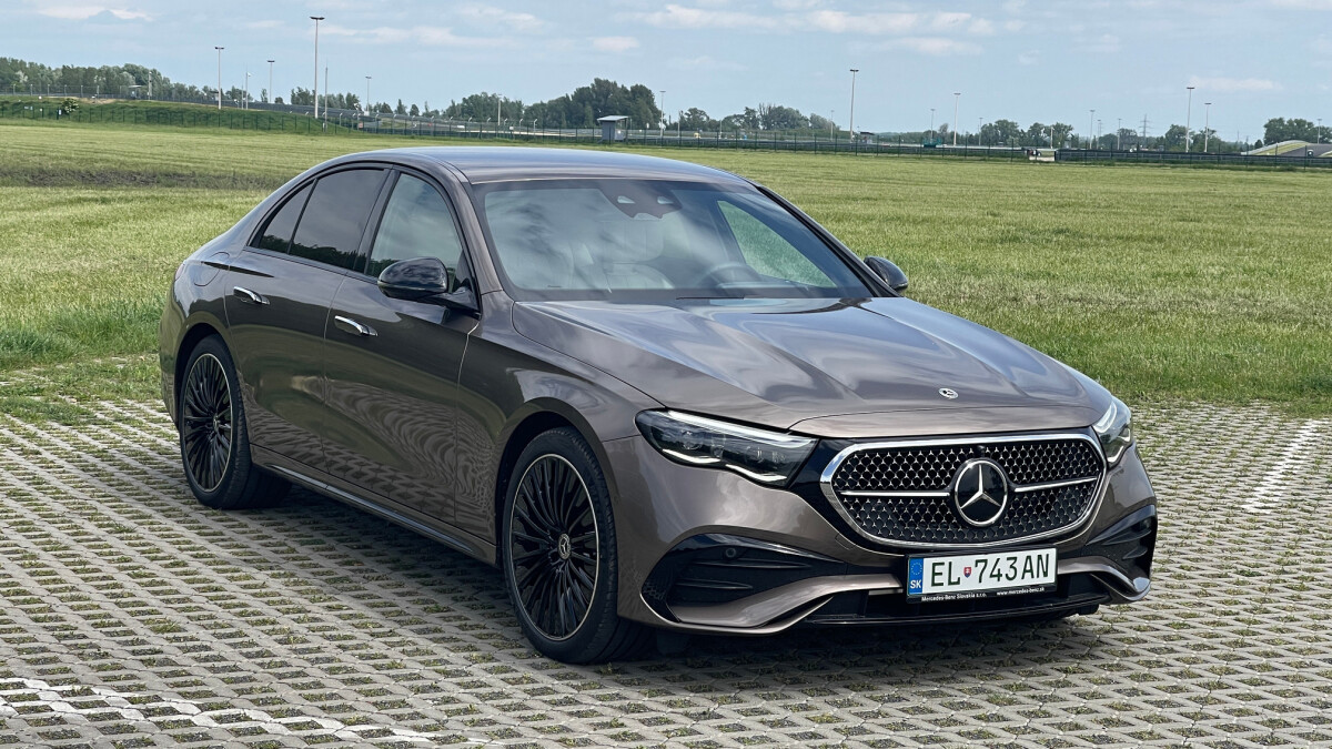 Mercedes-Benz E 300 de 4MATIC (2024)