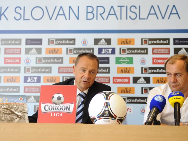 SR Slovensko futbal Slovan CL BAX