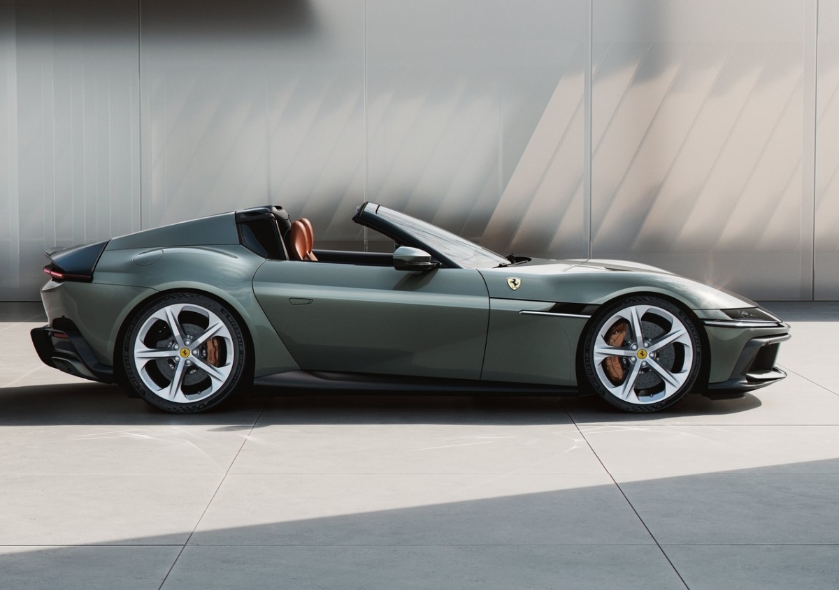 Ferrari 12Cilindri Spider 2