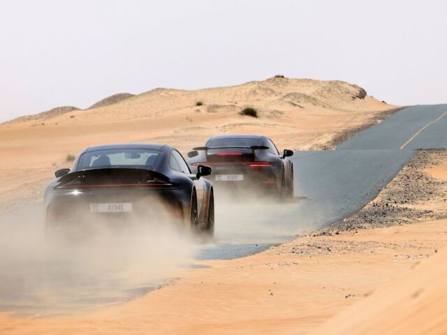 Porsche 911 Hybrid - 2024