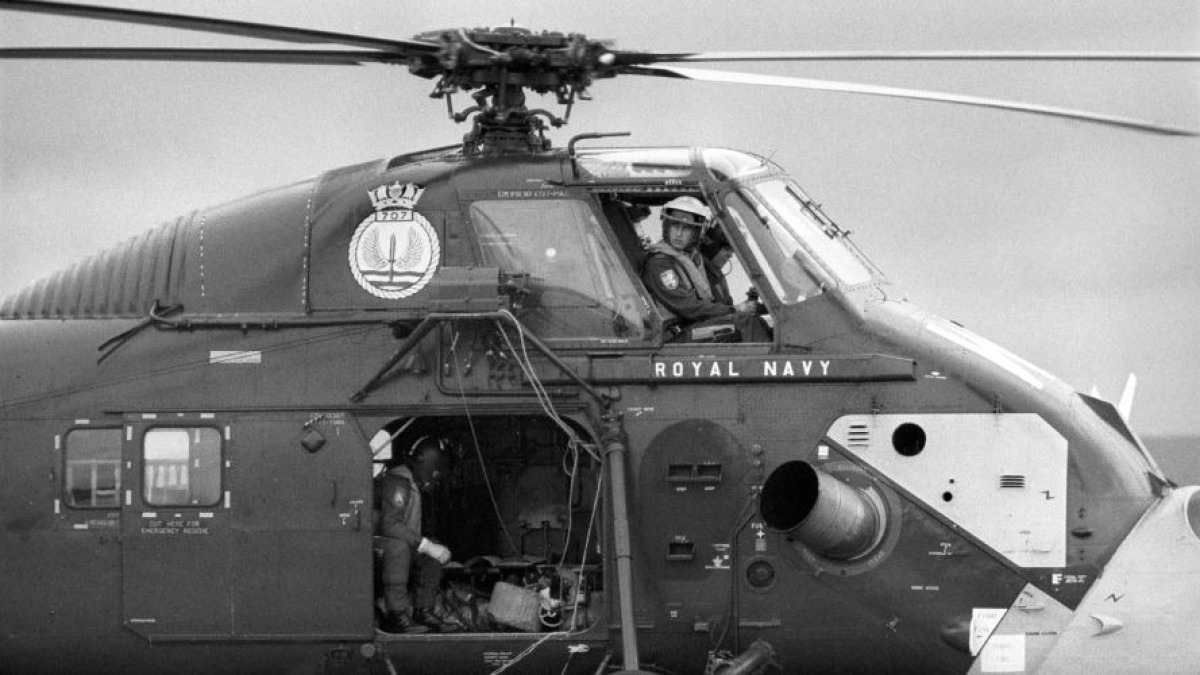 IMAGE ID G47H8B Prince Charles in cockpit of Wessex helicopter at RNAS Yeovilton 12121974 CREDIT PA Images 2C Alamy Stock Photo EXP 14112023