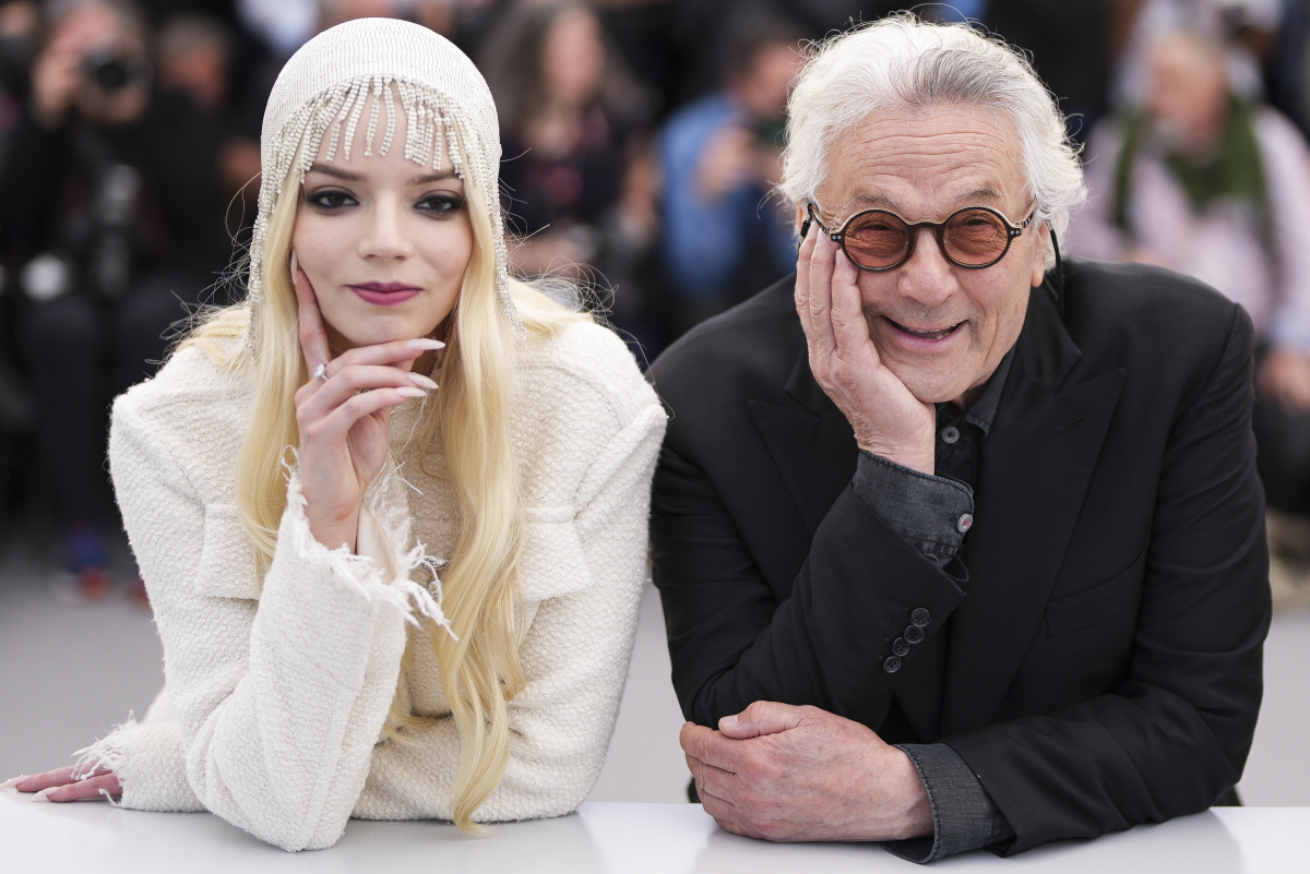 Herečka Anya Taylor-Joy a režisér George Miller na premiére filmu Furiosa. 