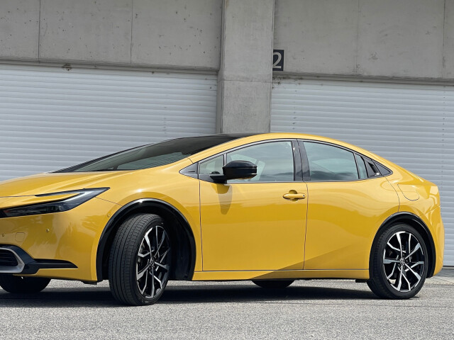 Toyota Prius 2,0 Plug-in Hybrid 223 Executive (2024)