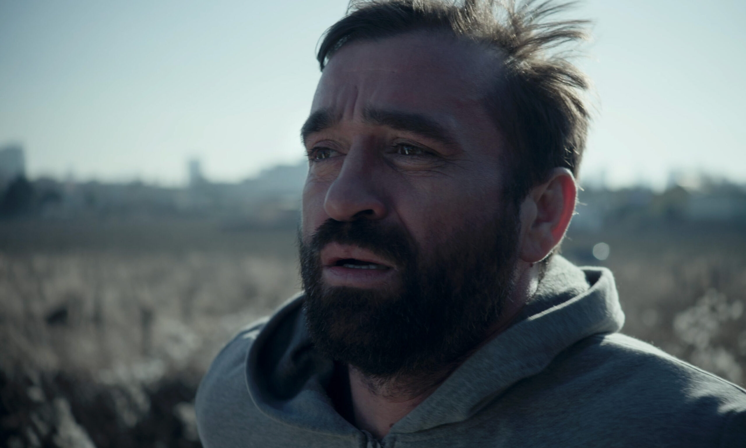 Milan Ondrík na zábere z filmu Otec režisérky Terezy Nvotovej.