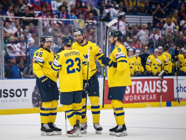 Erik Karlsson, Lucas Raymond