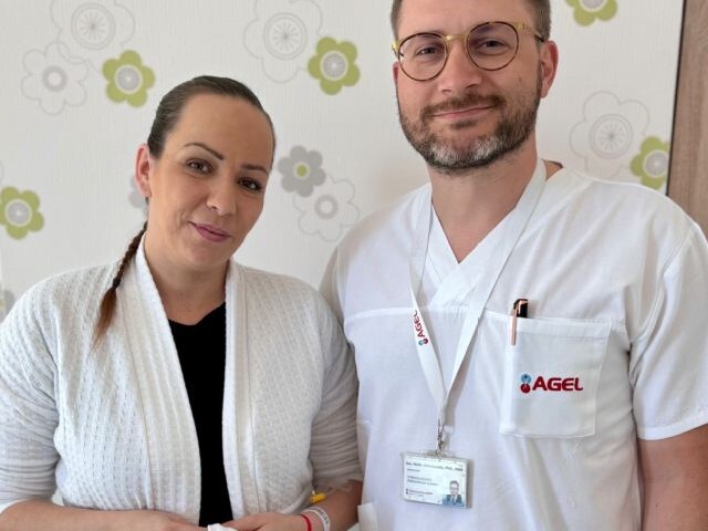 Mamička Lucia s prednostom Erikom Dosedlom.