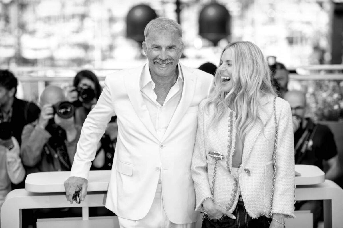 Kevin Costner a Sienna Miller