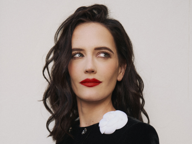 Herečka Eva Green a jej dokonalý mejkap na filmovom festivale v Cannes. 