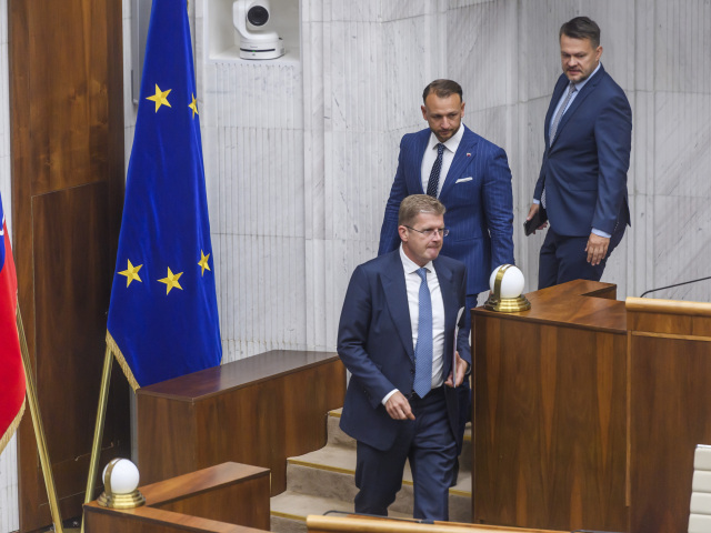 SR NRSR 12. schôdza zasadnutie BAX