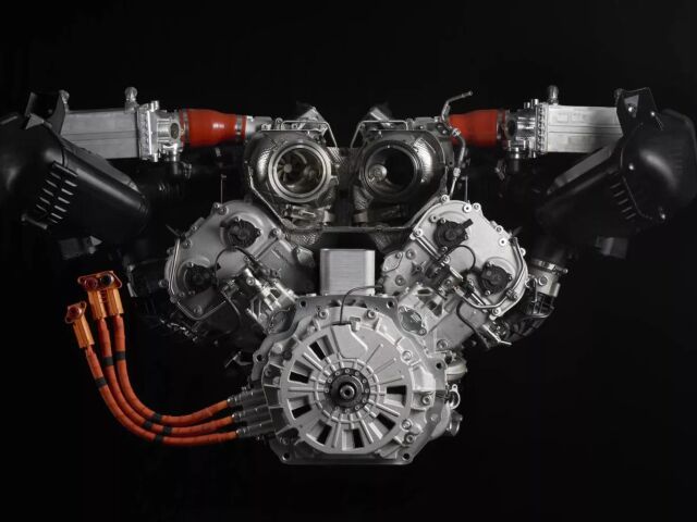 Lamborghini - nový motor 4,0 V8 Hybrid