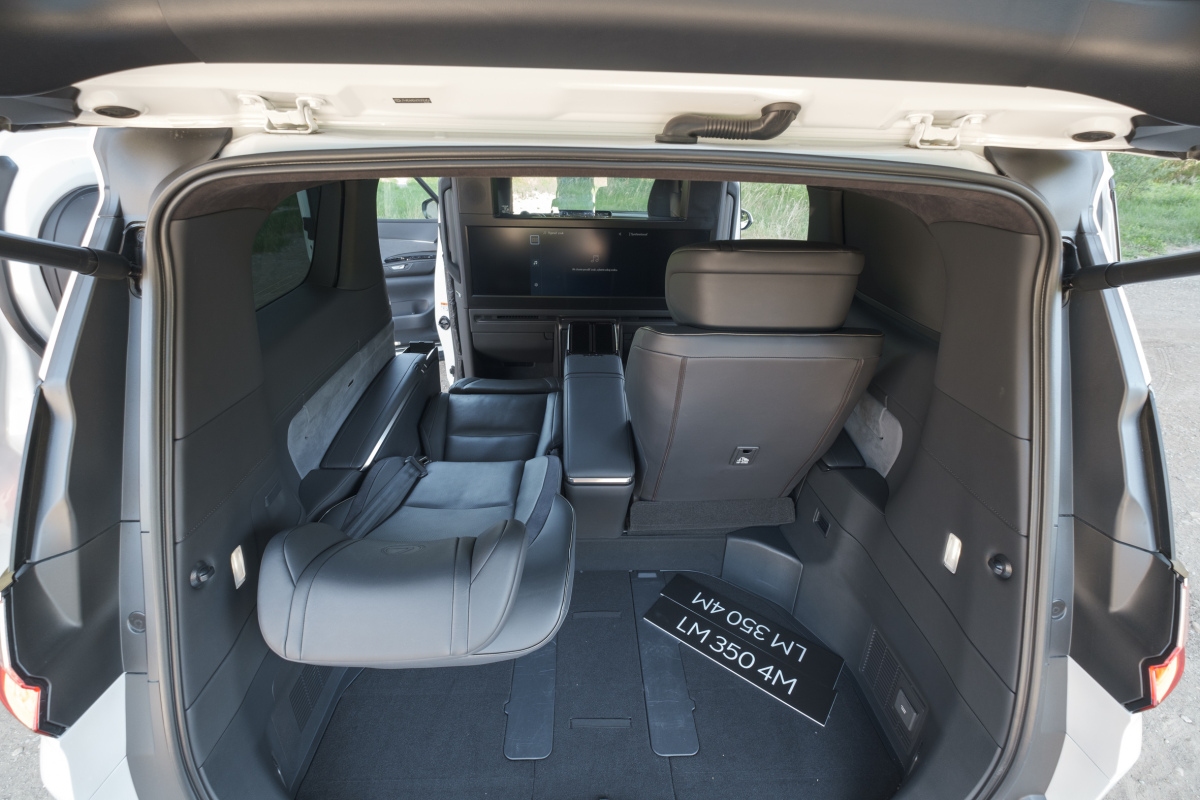 Lexus LM 350h Supreme - test 2024