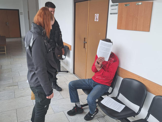 opitý muž, polícia