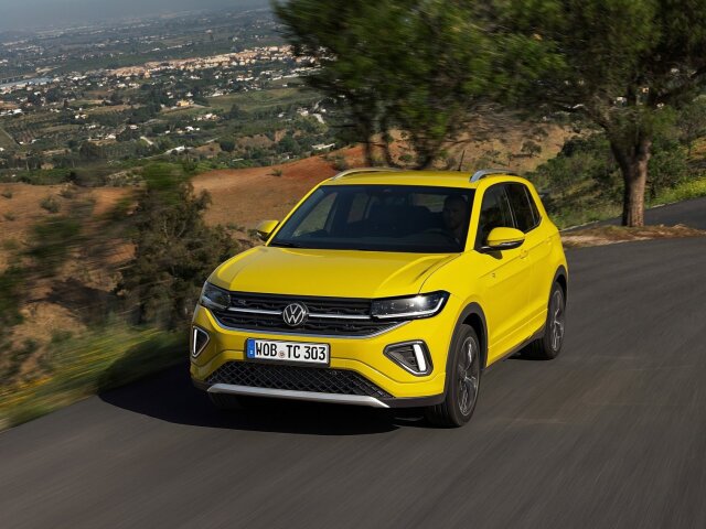 Volkswagen-T-Cross-2024-1600-02 02
