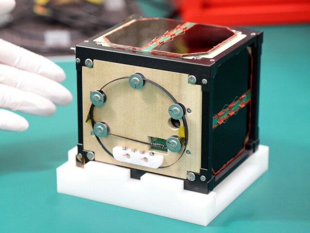 LignoSat, satelit, drevený satelit