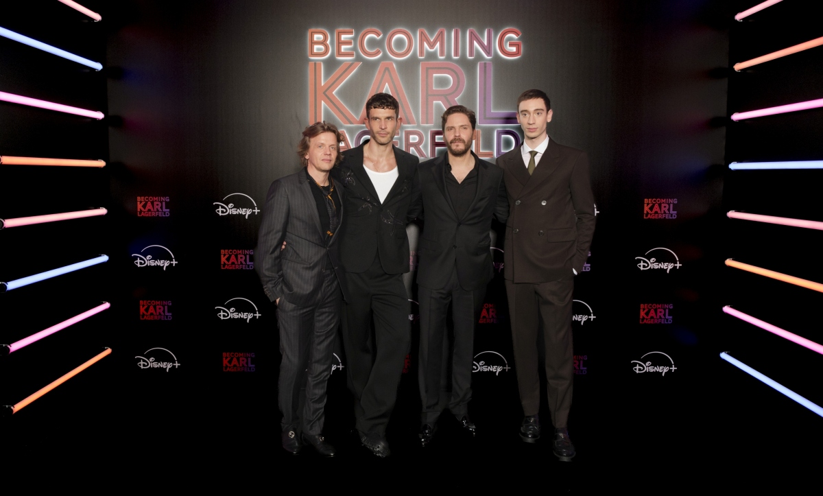 Photocall Cast X