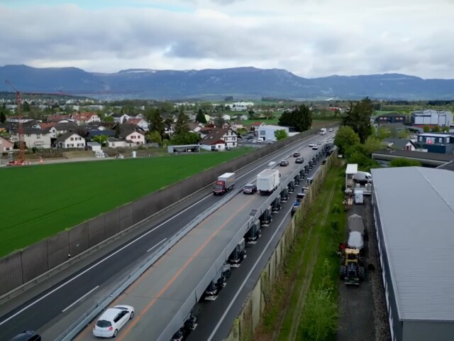 Astra Bridge - švajčiarsky mobilný most na opravu diaľníc