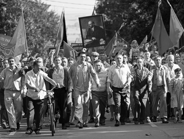 Drahí súdruhovia, film, Andrej Končalovskij