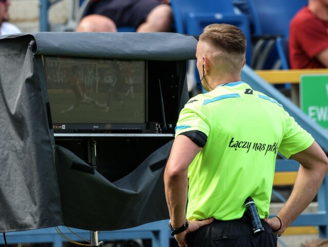 VAR