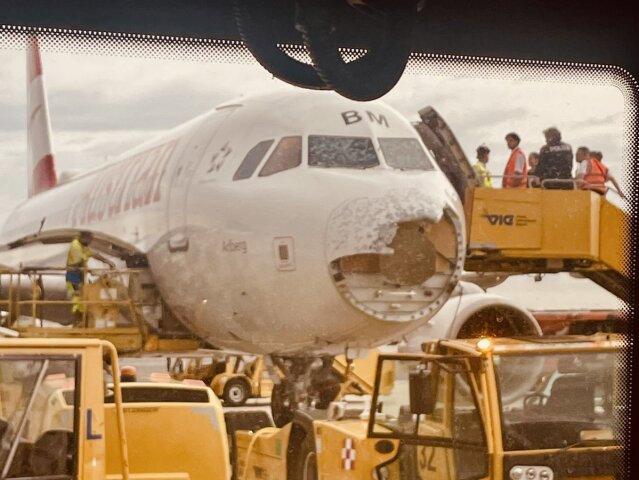 Austrian Airlines / Lietadlo