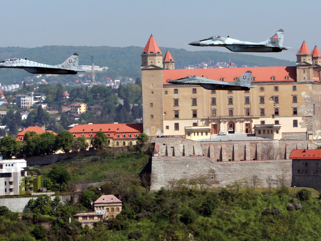 prelet stihaciek Mig 29,Bratislava
