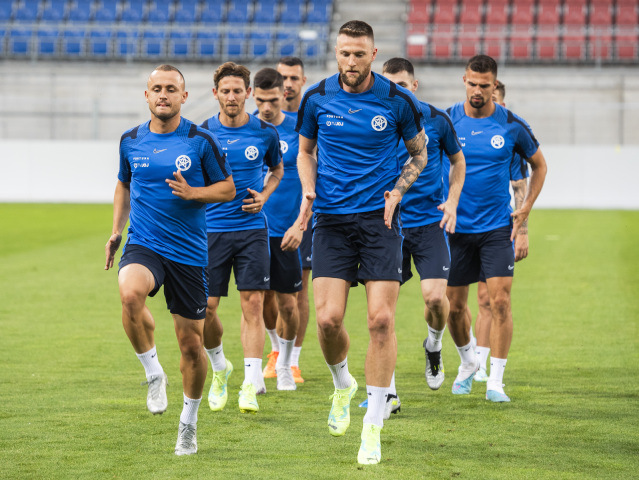 Stanislav Lobotka a Milan Škriniar