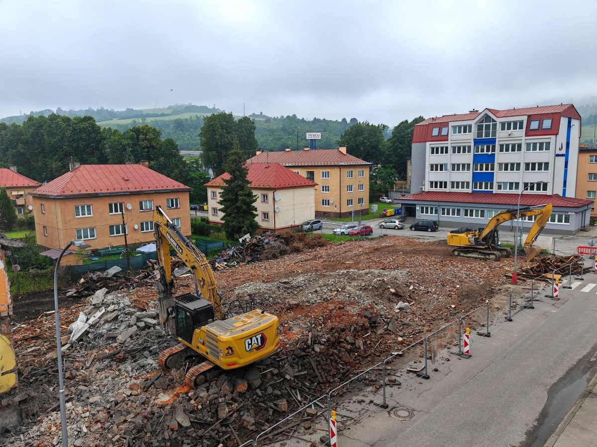 búranie, bytovka, Čadca