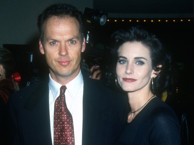 Michael Keaton a  Courtney Cox