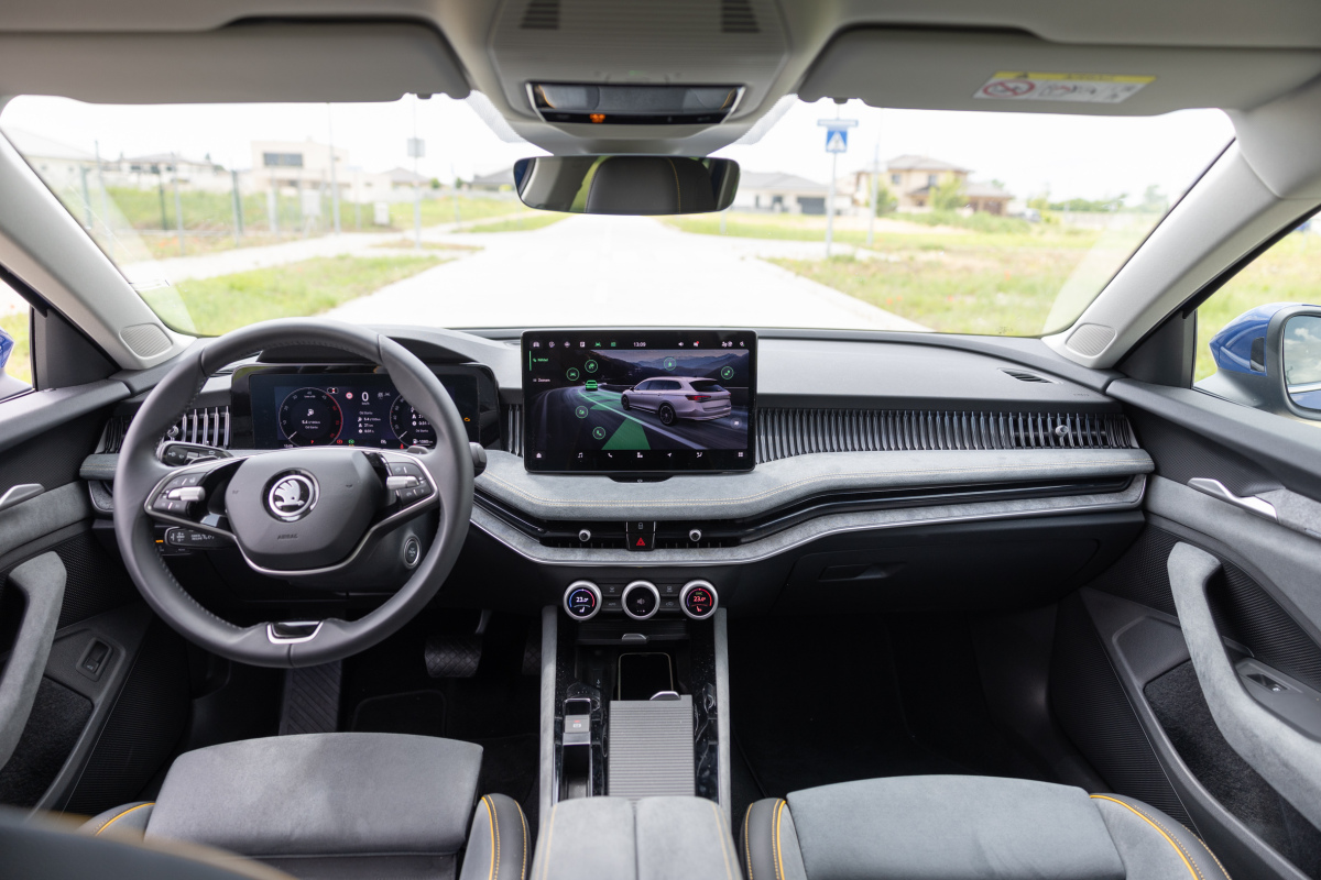 Škoda Superb 2,0 TDI - test 2024