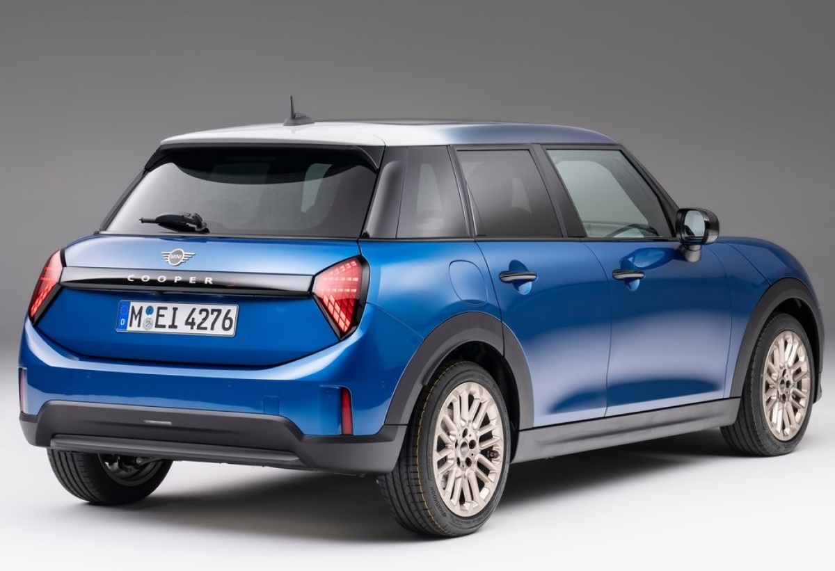 Mini Cooper S 5-door 4
