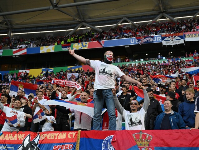 Srbskí fanúšikovia, srbsko