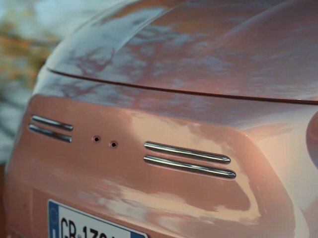 Fiat 500e - bez loga pre klip 2024