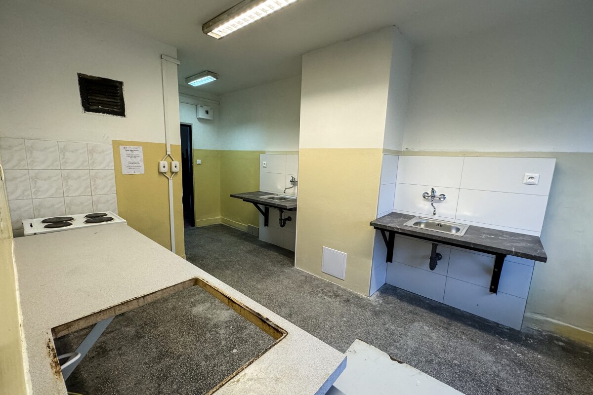 SR Bratislava internát ŠDĽŠ rekonštrukcia BAX