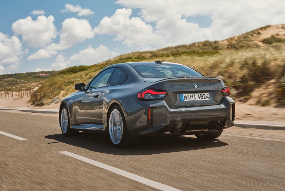 BMW M2 7