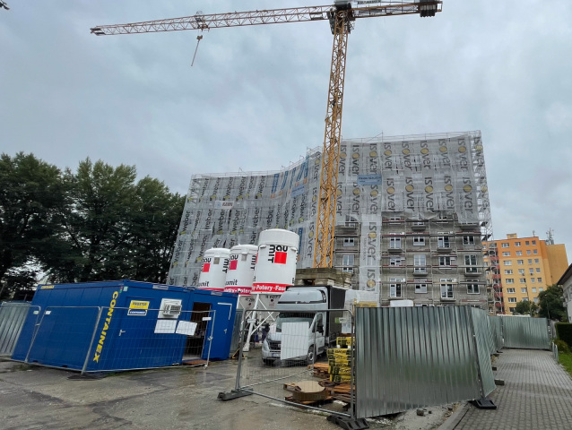 Bratislava, mestská nájomná bytovka, byty, Muchovo námestie