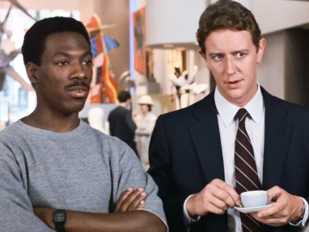 Eddie Murphy (vľavo) a Judge Reinhold