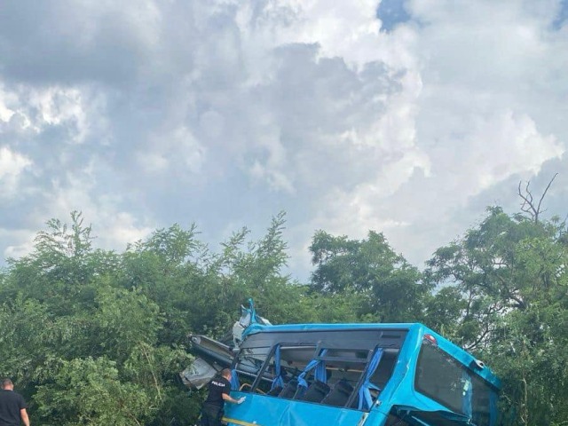 Tragická zrážka rýchlika a autobusu pri Nových Zámkoch