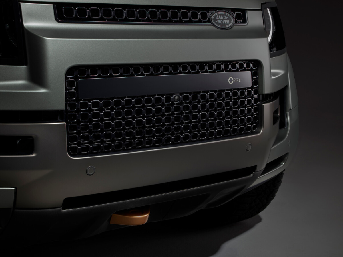 Defender Octa (2024)