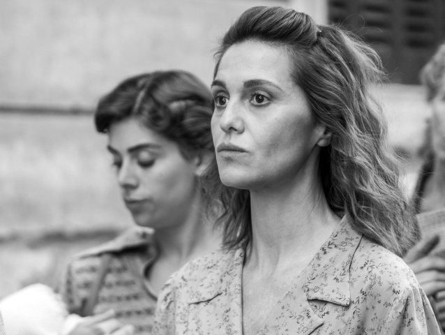 Aj zajtra je den - delia -  Delia  Paola Cortellesi 