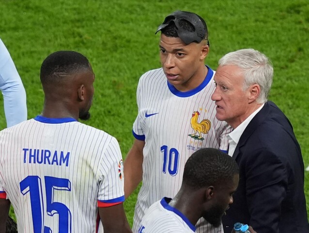 Marcus Thuram, Kylian Mbappé,