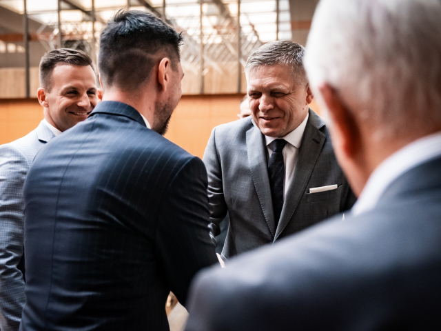Robert Fico, rokovanie vlády