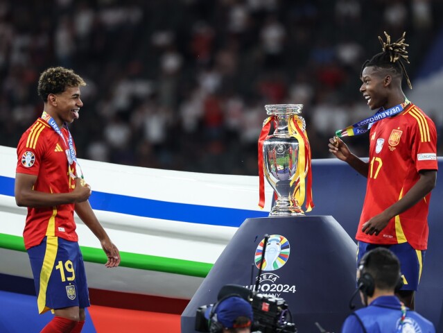 Lamine Yamal a Nico Williams