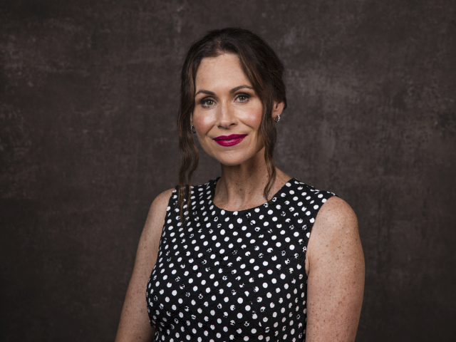 Herečka Minnie Driver na zábere z júna 2024.