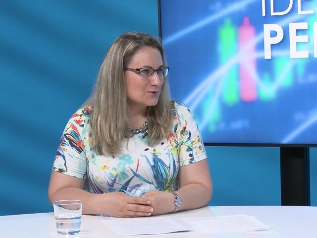 Mária Lettrichová, Ide o peniaze