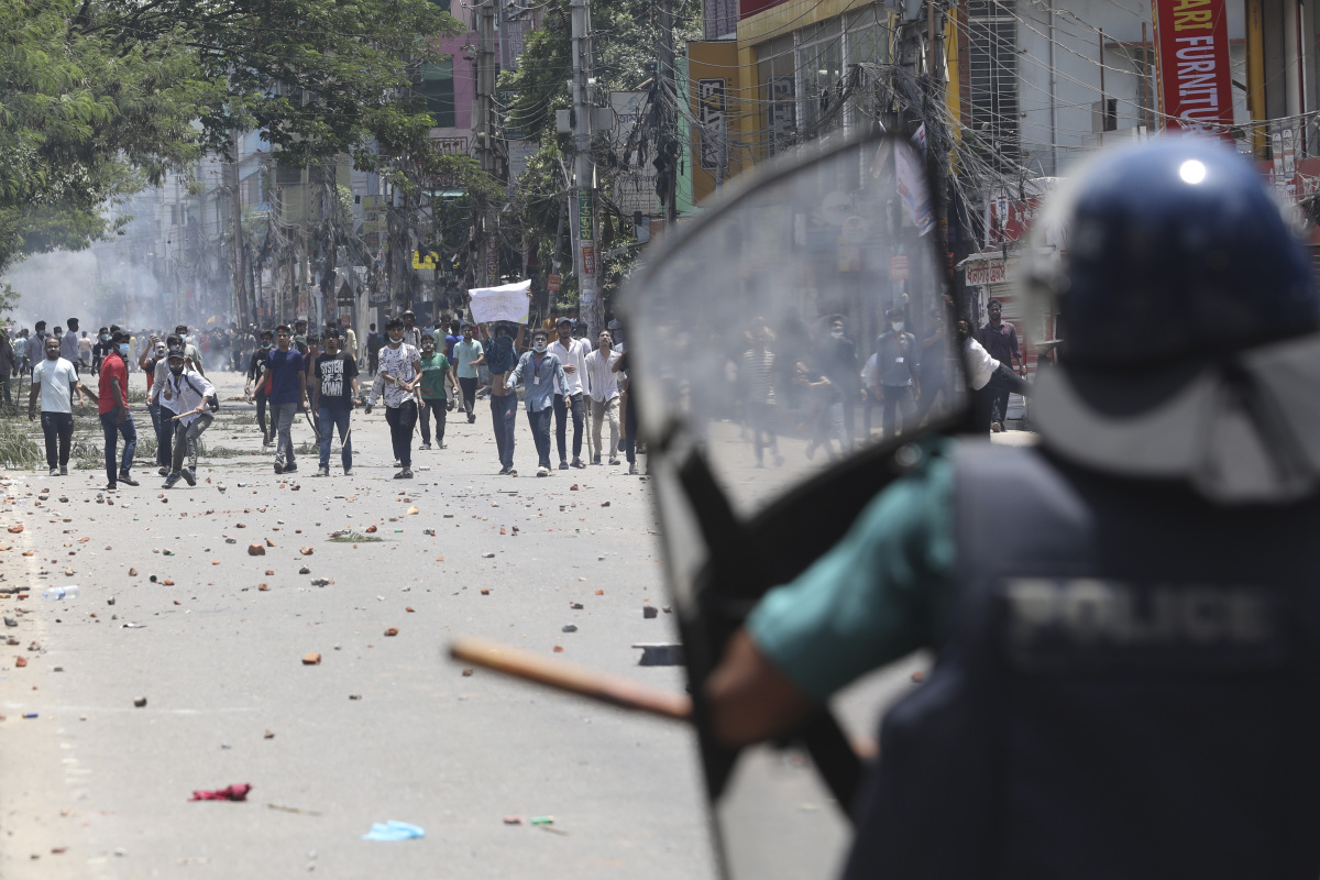 protesty v Bangladéši, rabovanie, demonštrácia, Dháka