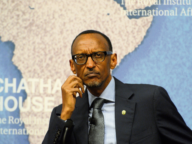 Víkend, Paul Kagame, Rwanda