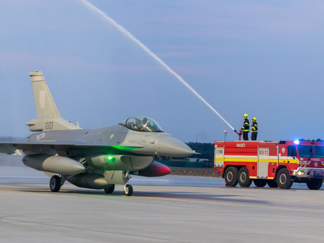 Stíhačka F-16