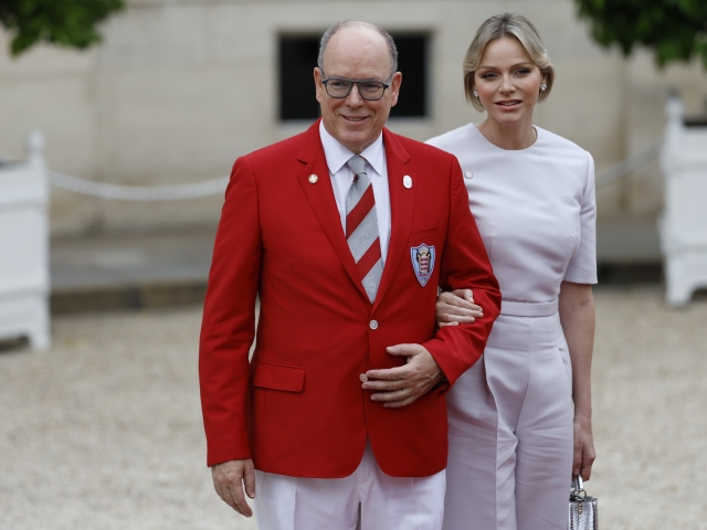 Monacké knieža Albert a jeho manželka, princezná Charlene 