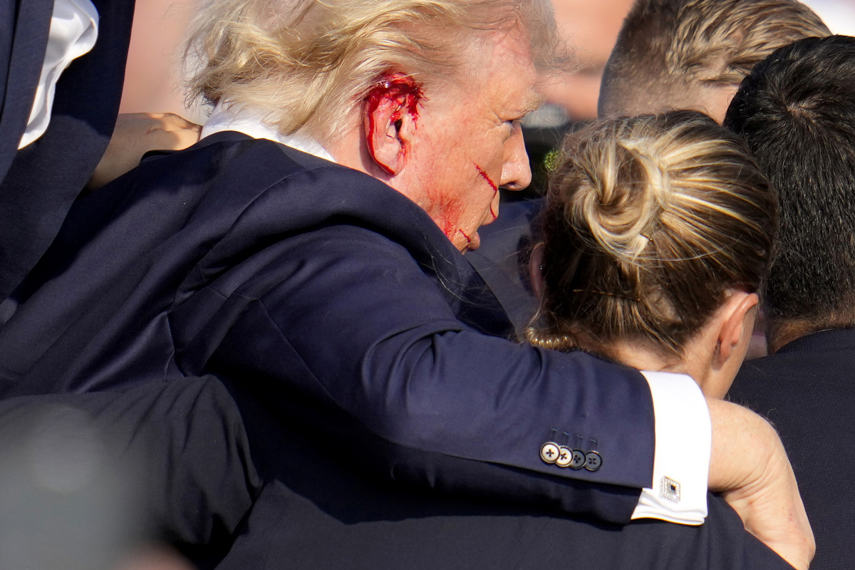 Trump atentát