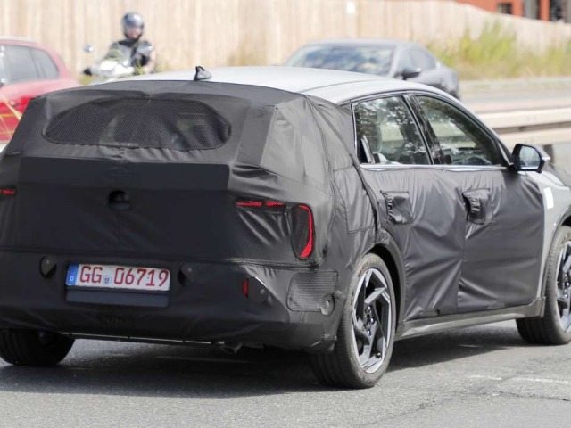 Kia Ceed - maskované prototypy 2024